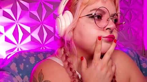 Gina George online show from April 2026 09:56:01 PM