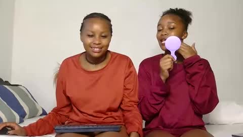 Snapshot of saucy_angels chatting on October 2025 09:30:01 AM Saucy online show from October 2025 09:30:01 AM