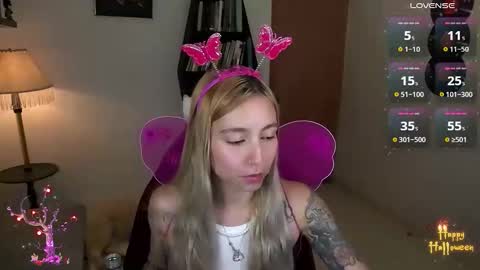 I AM JENN  online show from November 2025 03:30:02 AM