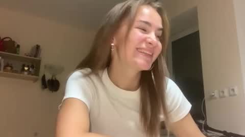 Snapshot of saundrayeeloy chatting on September 2025 04:30:02 PM Martha online show from September 2025 04:30:02 PM