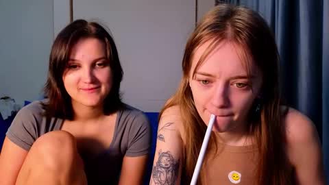 Snapshot of sav_anna chatting on September 2025 05:29:02 PM LUNA and ANNA online show from September 2025 05:29:02 PM