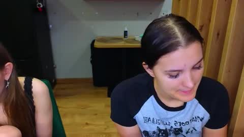 Snapshot of sav_anna chatting on November 2025 05:12:01 PM LUNA and ANNA online show from November 2025 05:12:01 PM