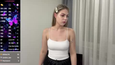 savagesigh online show from April 2026 06:10:01 PM