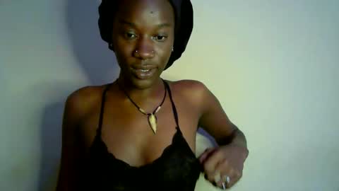 savagetonguee online show from April 2026 06:07:02 AM