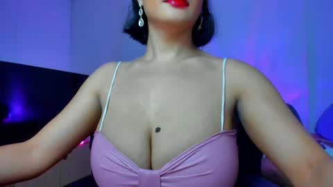 Snapshot of savanna13 chatting on June 2026 07:12:01 AM savanna13 online show from June 2026 07:12:01 AM