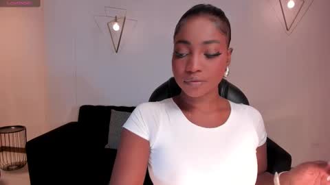 Snapshot of savannahstorm_ chatting on September 2025 02:05:02 PM S a v a n n a h online show from September 2025 02:05:02 PM