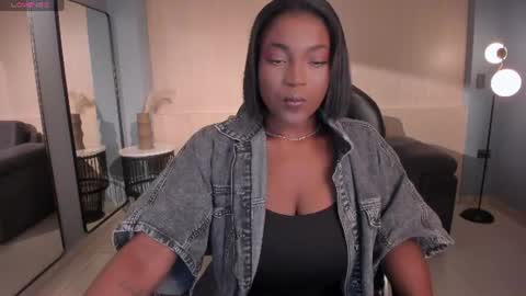 Snapshot of savannahstorm_ chatting on July 2026 11:37:02 AM S a v a n n a h online show from July 2026 11:37:02 AM