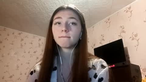 Sophie online show from September 2025 01:35:01 PM