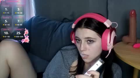 Sophie online show from October 2025 03:46:02 PM