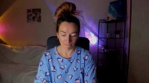 save the qween online show from November 2025 08:36:02 AM