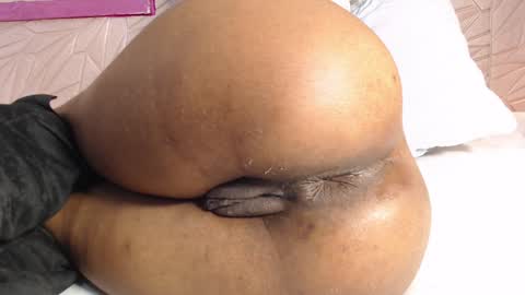 Snapshot of savory_pussy18 chatting on January 2025 03:39:01 PM savory_pussy18 online show from January 2025 03:39:01 PM