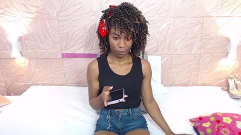 Snapshot of savory_pussy18 chatting on January 2025 01:24:02 PM savory_pussy18 online show from January 2025 01:24:02 PM