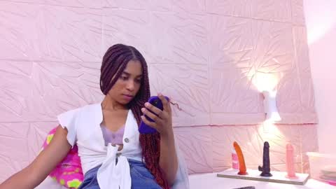 Snapshot of savory_pussy18 chatting on September 2025 09:15:01 PM savory_pussy18 online show from September 2025 09:15:01 PM