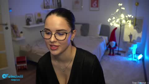 Snapshot of savvage_play chatting on December 2024 07:33:01 PM Naomi online show from December 2024 07:33:01 PM