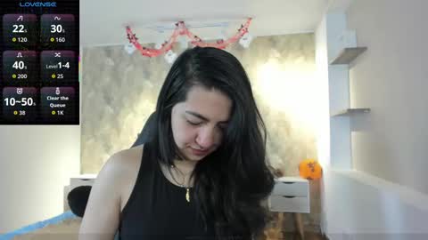 Snapshot of saya_amaretto1 chatting on October 2025 08:09:02 PM Saya Amaretto online show from October 2025 08:09:02 PM