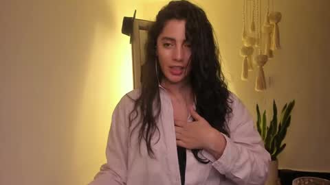 Venus online show from February 2025 04:21:01 PM