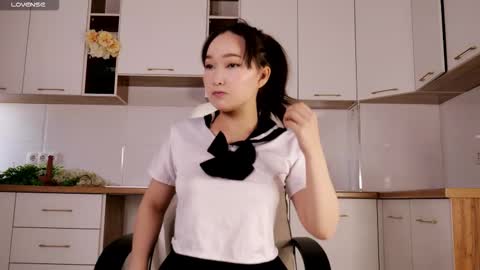 scamelia online show from October 2025 05:08:01 AM