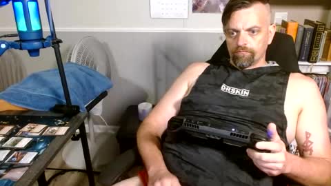 Snapshot of scarecrow2wm chatting on July 2026 05:44:01 AM Kent Clark online show from July 2026 05:44:01 AM