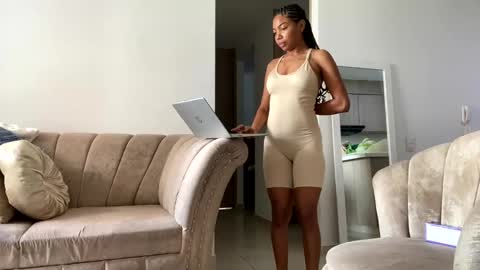 scarle222421 online show from January 2025 06:14:01 PM