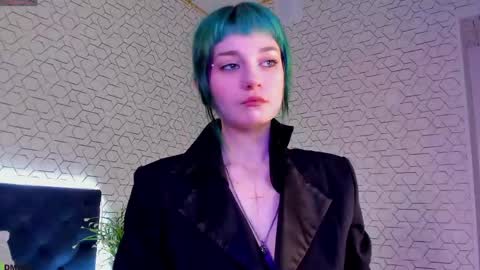 Snapshot of scarle_whisper chatting on April 2026 09:15:02 AM Emmy online show from April 2026 09:15:02 AM