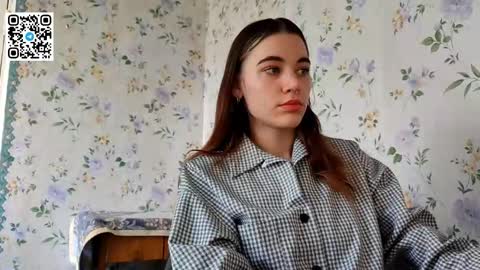 Kira online show from October 2025 08:33:01 AM