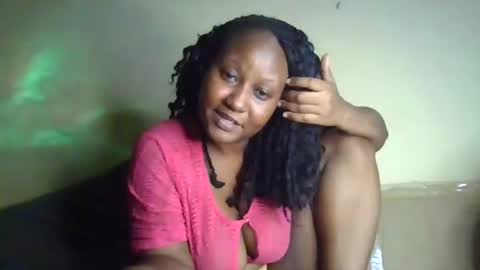 Snapshot of scarlet_25142359 chatting on October 2025 12:11:01 AM scarlet_25142359 online show from October 2025 12:11:01 AM