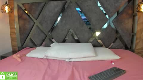 scarlet__jones_ online show from October 2025 08:53:02 PM