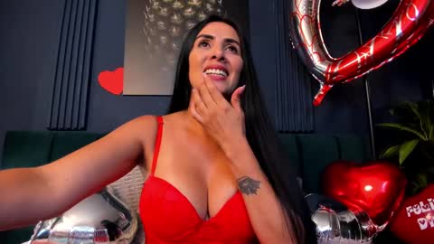 Scarlet Edwars online show from February 2025 10:47:01 PM