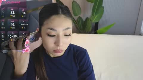 scarlet_ice online show from November 2025 05:19:02 AM