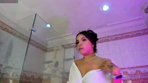 Snapshot of scarlet_monroee chatting on March 2025 07:49:02 PM Scarleth online show from March 2025 07:49:02 PM