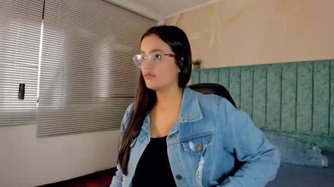 Snapshot of scarlet_rose__ chatting on February 2025 12:50:01 PM Scarlet online show from February 2025 12:50:01 PM