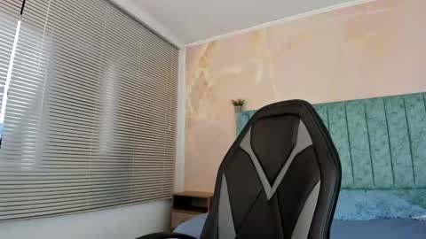 Snapshot of scarlet_rose__ chatting on February 2025 12:14:02 PM Scarlet online show from February 2025 12:14:02 PM