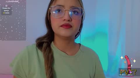 Snapshot of scarlet_rose__ chatting on September 2025 04:12:02 AM Scarlet online show from September 2025 04:12:02 AM