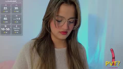 Snapshot of scarlet_rose__ chatting on September 2025 04:02:02 AM Scarlet online show from September 2025 04:02:02 AM