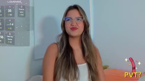 Snapshot of scarlet_rose__ chatting on November 2025 09:15:02 PM Scarlet online show from November 2025 09:15:02 PM