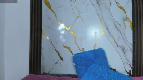 scarlet_shadow_hh online show from April 2026 04:32:02 PM