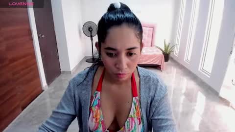 Scarlet Venom online show from September 2025 08:10:02 PM