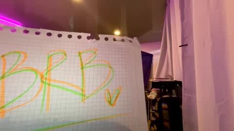 scarlet whisper online show from November 2025 10:19:02 PM