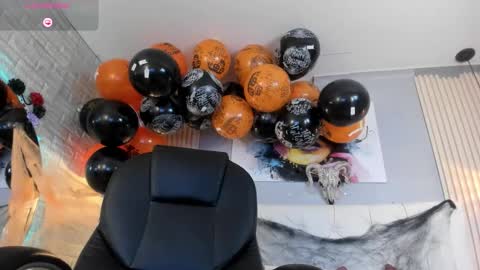 Scarlet online show from October 2025 03:30:02 PM