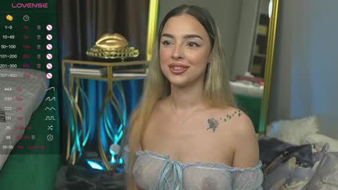Snapshot of scarletcoles chatting on December 2024 02:20:02 AM Scarlet online show from December 2024 02:20:02 AM