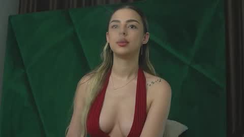 Scarlet online show from October 2025 10:33:01 PM