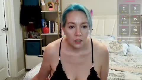 Snapshot of scarletcross chatting on July 2026 08:21:01 AM Scarlet Croxxx Cross online show from July 2026 08:21:01 AM
