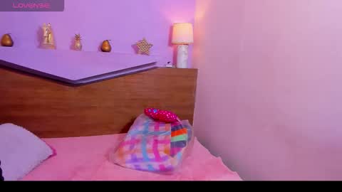 SCARLET online show from September 2025 04:02:02 AM