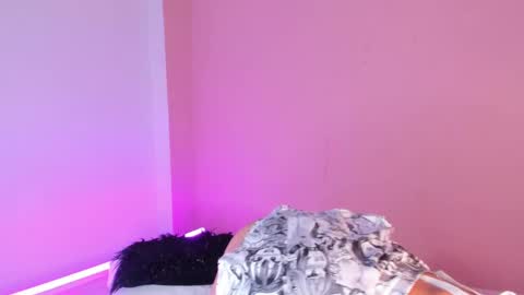 I am  Scarleth  Check mi profile online show from January 2025 11:59:01 AM