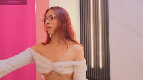 Snapshot of scarleth_red_ chatting on September 2025 12:07:01 PM I am Scarleth Check mi profile online show from September 2025 12:07:01 PM