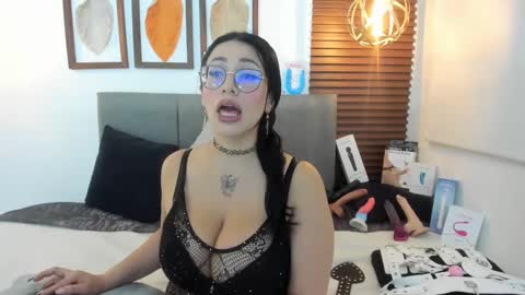 Snapshot of scarleth_swann chatting on January 2025 02:33:01 AM scarleth online show from January 2025 02:33:01 AM