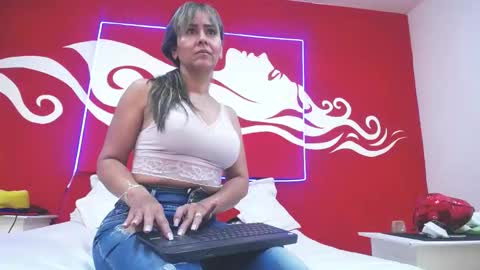 Scarleth online show from September 2025 04:52:02 PM