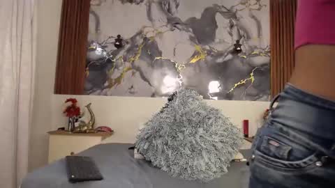 Scarleth online show from January 2026 02:01:02 PM