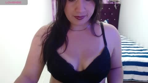 SCARLET  online show from April 2026 12:53:02 PM