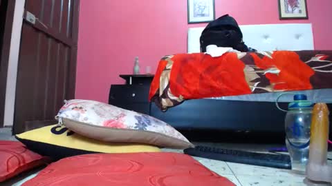 Snapshot of scarlethot4ux chatting on December 2024 07:05:02 PM candy monrroy online show from December 2024 07:05:02 PM
